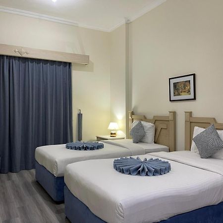 דובאי Green House Hotel Suites & Apartment מראה חיצוני תמונה